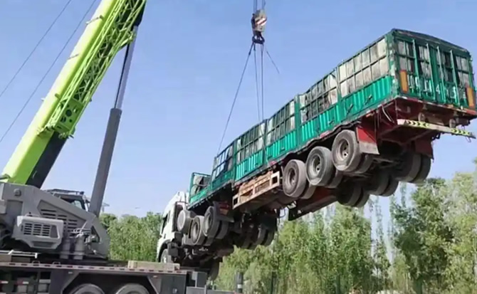 龙城区道路脱困救援案例